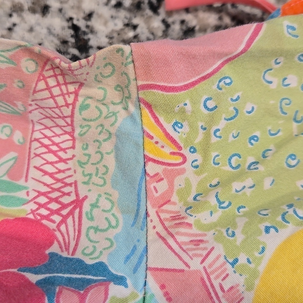 LILLY PULITZER FLORAL & CLOUDS CROPPED PANTS. SIZE 10 PETITE. - Picture 4 of 6